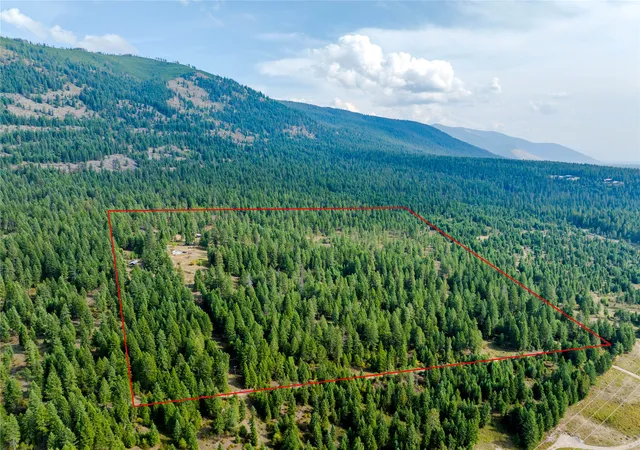 Photo 3 of Single family home for sale at 10 Red Fir Ln, Noxon, MT 59853 | MLS# 30078324 | Listing updated on 2026-09-18
