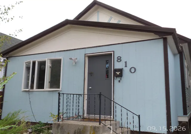 Photo 2 of Single family home for sale at 810 8th Avenue N, Great Falls, MT 59401 | MLS# 30078405 | Listing updated on 2026-09-16
