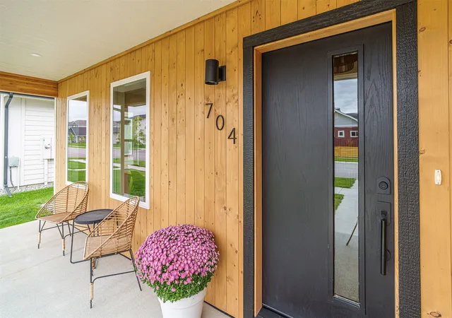 Photo 1 of Single family home for sale at 704 August Way, Kalispell, MT 59901 | MLS# 30078489 | Listing updated on 2026-09-25