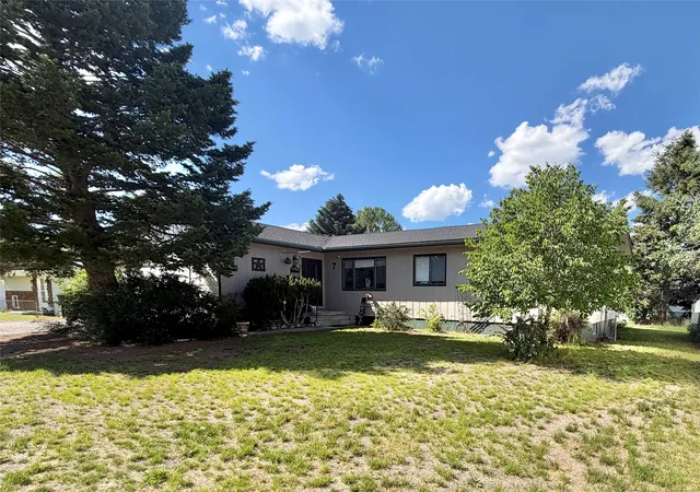 Photo 4 of Single family home for sale at 7 Earth Ln, Butte, MT 59701 | MLS# 30078493 | Listing updated on 2026-09-16