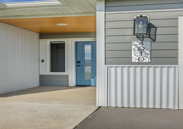 Photo 2 of Single family home for sale at 4010 Swan Rd, East Helena, MT 59635 | MLS# 30078528 | Listing updated on 2026-09-22