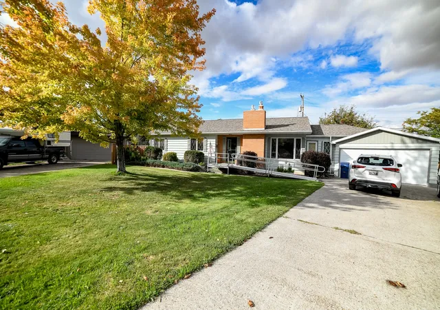 Photo 3 of Single family home for sale at 604 Copper Ct, Great Falls, MT 59405 | MLS# 30078515 | Listing updated on 2026-09-17