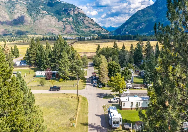 Photo 2 of Manufactured home for sale at 1482 15th Street, Columbia Falls, MT 59912 | MLS# 30078541 | Listing updated on 2026-09-17