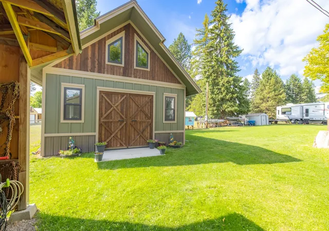 Photo 4 of Manufactured home for sale at 1482 15th Street, Columbia Falls, MT 59912 | MLS# 30078541 | Listing updated on 2026-09-17