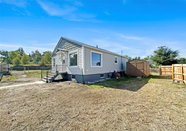 Photo 2 of Single family home for sale at 151 10th Avenue N, Shelby, MT 59474 | MLS# 30078404 | Listing updated on 2026-09-18