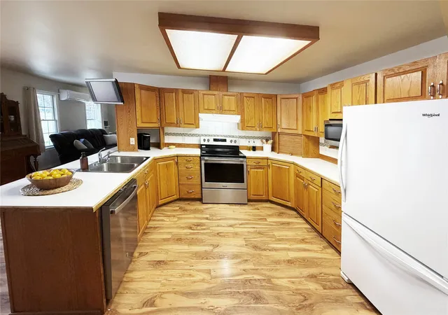 Photo 4 of Single family home for sale at 521 Centennial Dr, Sheridan, MT 59749 | MLS# 30078533 | Listing updated on 2026-09-17
