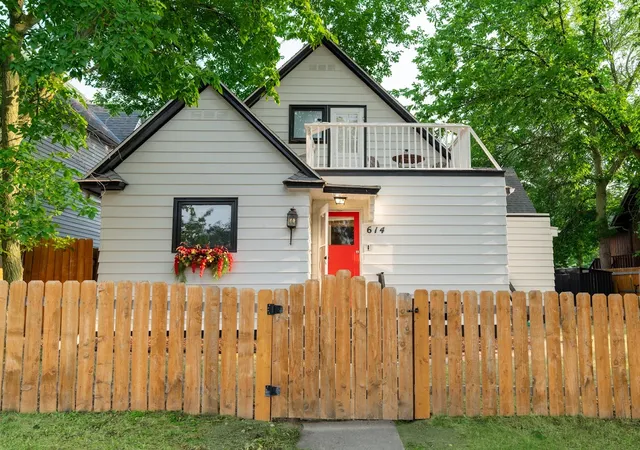 Photo 1 of Single family home for sale at 614 6th Avenue N, Great Falls, MT 59401 | MLS# 30078499 | Listing updated on 2026-10-03