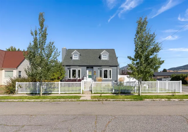 Photo 2 of Single family home for sale at 2837 State St, Butte, MT 59701 | MLS# 30078564 | Listing updated on 2026-09-18