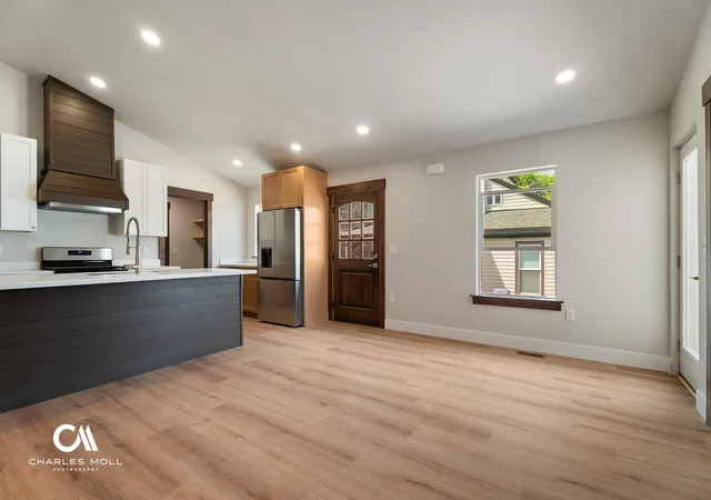 Photo 3 of Townhouse for sale at 722 Elm St, Helena, MT 59601 | MLS# 30078568 | Listing updated on 2026-09-18