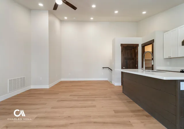 Photo 3 of Townhouse for sale at 722 Elm St, Helena, MT 59601 | MLS# 30078568 | Listing updated on 2026-09-18