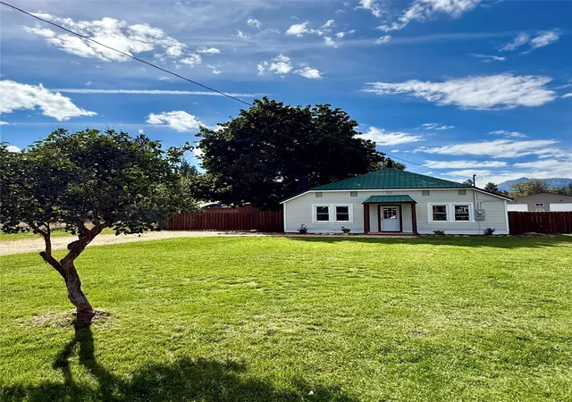 Photo 2 of Single family home for sale at 411 S Water St, Darby, MT 59829 | MLS# 30078524 | Listing updated on 2026-09-22