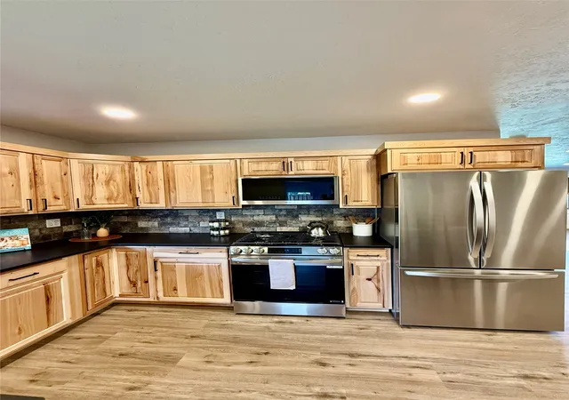 Photo 4 of Single family home for sale at 411 S Water St, Darby, MT 59829 | MLS# 30078524 | Listing updated on 2026-09-22