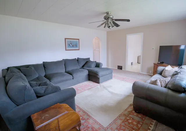 Photo 4 of Single family home for sale at 12 1st Avenue S, Cascade, MT 59421 | MLS# 30078622 | Listing updated on 2026-09-18