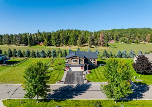 Photo 1 of Single family home for sale at 1201 Mill Crk Dr, Bigfork, MT 59911 | MLS# 30078226 | Listing updated on 2026-09-21