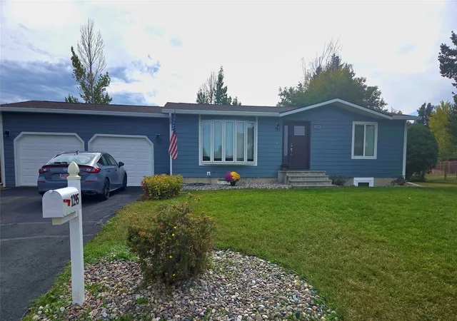 Photo 1 of Single family home for sale at 1295 Otter Rd, Helena, MT 59602 | MLS# 30078646 | Listing updated on 2026-09-22
