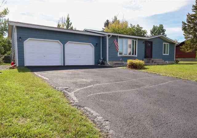 Photo 2 of Single family home for sale at 1295 Otter Rd, Helena, MT 59602 | MLS# 30078646 | Listing updated on 2026-09-22