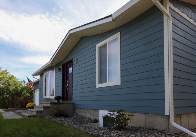 Photo 3 of Single family home for sale at 1295 Otter Rd, Helena, MT 59602 | MLS# 30078646 | Listing updated on 2026-09-22