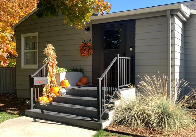 Photo 1 of Single family home for sale at 1014 S 4th Street, Hamilton, MT 59840 | MLS# 30078641 | Listing updated on 2026-10-20