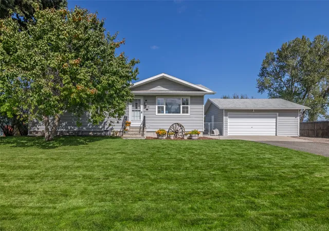 Photo 2 of Single family home for sale at 1616 Kelly Rd, Helena, MT 59602 | MLS# 30078437 | Listing updated on 2026-09-18