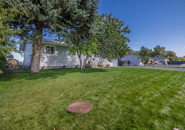 Photo 3 of Single family home for sale at 1616 Kelly Rd, Helena, MT 59602 | MLS# 30078437 | Listing updated on 2026-09-18