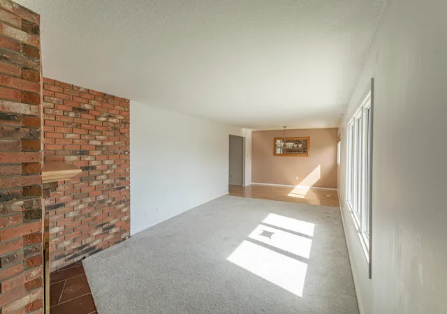 Photo 2 of Single family home for sale at 1518 Meadowlark Dr, Great Falls, MT 59404 | MLS# 30078663 | Listing updated on 2026-09-22