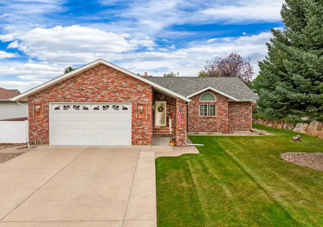 Single family home for sale at 1704 39th Street S, Great Falls, MT 59405 | MLS# 30078430