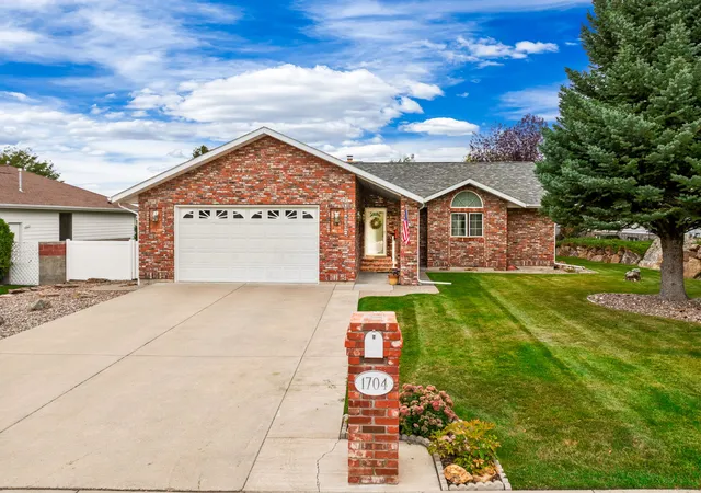 Photo 2 of Single family home for sale at 1704 39th Street S, Great Falls, MT 59405 | MLS# 30078430 | Listing updated on 2026-09-21