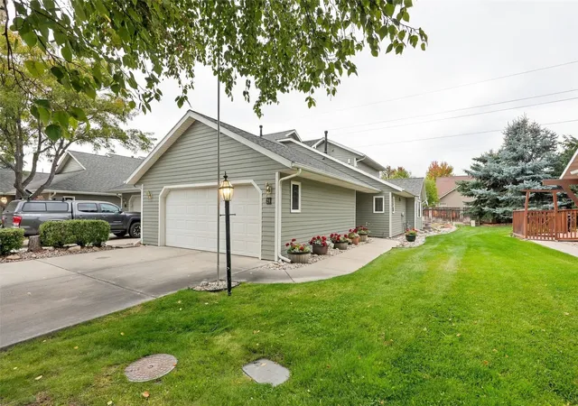 Photo 1 of Townhouse for sale at 24 Cheyenne Trl, Hamilton, MT 59840 | MLS# 30078727 | Listing updated on 2026-09-21