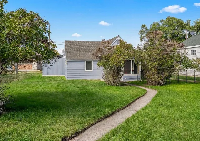 Single family home for sale at 1618 Livingston Ave, Helena, MT 59601 | MLS# 30078438