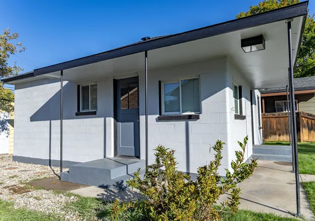Photo 3 of Single family home for sale at 311 N 4th Street, Hamilton, MT 59840 | MLS# 30078757 | Listing updated on 2026-09-22