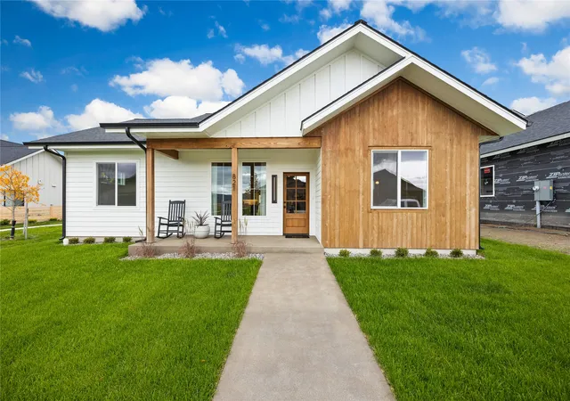 Photo 1 of Single family home for sale at 821 Rivet Way, Kalispell, MT 59901 | MLS# 30078791 | Listing updated on 2026-09-22