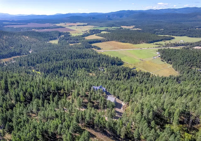 Photo 97 of Mansion for sale at 40 Elk Ridge Ln, Whitefish, MT 59937 | MLS# 30078617 | Listing updated on 2026-10-06