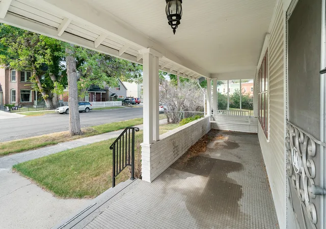 Photo 3 of Single family home for sale at 520 E 6th Avenue, Helena, MT 59601 | MLS# 30072576 | Listing updated on 2026-09-23
