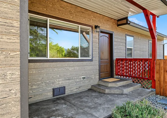 Photo 3 of Single family home for sale at 324 E Meany St, Plains, MT 59859 | MLS# 30078810 | Listing updated on 2026-09-23