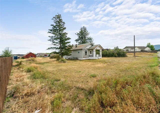 Photo 2 of Single family home for sale at 3653 Mchugh Ln, Helena, MT 59602 | MLS# 30078762 | Listing updated on 2026-09-23
