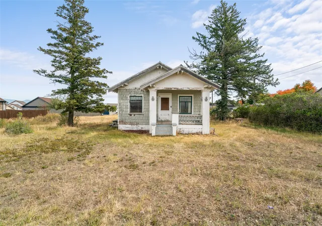 Photo 3 of Single family home for sale at 3653 Mchugh Ln, Helena, MT 59602 | MLS# 30078762 | Listing updated on 2026-09-23