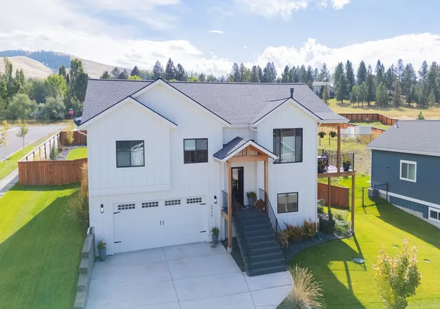 Single family home for sale at 6904 Shaver Dr, Missoula, MT 59803 | MLS# 30078795
