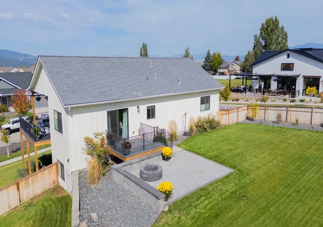 Photo 3 of Single family home for sale at 6904 Shaver Dr, Missoula, MT 59803 | MLS# 30078795 | Listing updated on 2026-09-22