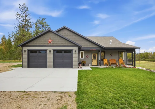Photo 3 of Single family home for sale at 111 Log Cabin Ln, Stevensville, MT 59870 | MLS# 30078495 | Listing updated on 2026-09-23