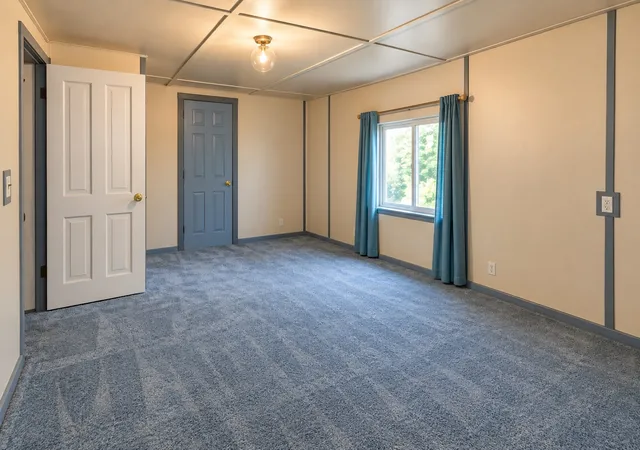 Photo 3 of Single family home for sale at 126 Mill St, Hamilton, MT 59840 | MLS# 30078717 | Listing updated on 2026-09-22
