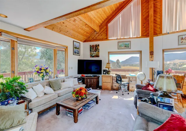 Photo 3 of Single family home for sale at 418 W Summit St, Livingston, MT 59047 | MLS# 30078818 | Listing updated on 2026-09-23