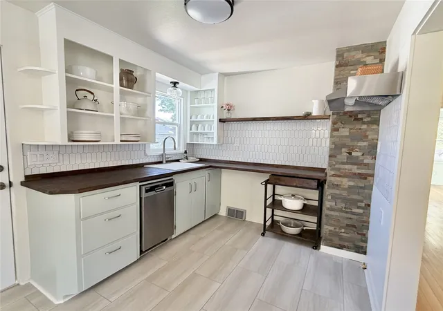 Photo 2 of Single family home for sale at 612 Sommers St, Missoula, MT 59802 | MLS# 30078850 | Listing updated on 2026-09-23