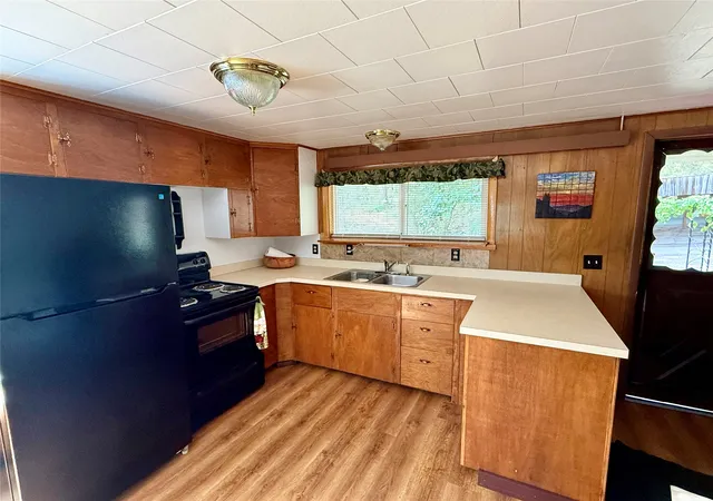 Photo 3 of Single family home for sale at 251 River Rd W, Plains, MT 59859 | MLS# 30078862 | Listing updated on 2026-09-23