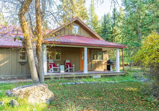 Photo 1 of Single family home for sale at 5559 US Hwy 93 S, Whitefish, MT 59937 | MLS# 30078725 | Listing updated on 2026-10-28
