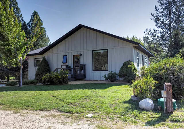 Photo 1 of Single family home for sale at 799 Bear Crk Trl, Victor, MT 59875 | MLS# 30078935 | Listing updated on 2026-10-18