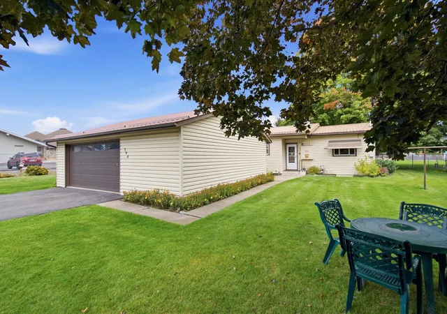 Photo 1 of Single family home for sale at 384 4th Avenue, Kalispell, MT 59901 | MLS# 30078973 | Listing updated on 2026-10-18