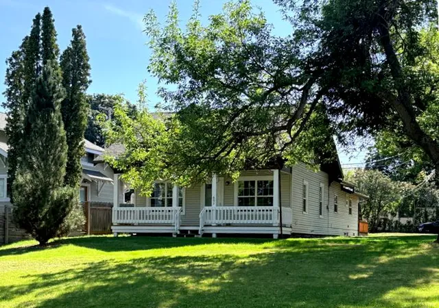 Photo 1 of Single family home for sale at 602 3rd Avenue E, Polson, MT 59860 | MLS# 30078421 | Listing updated on 2026-10-18