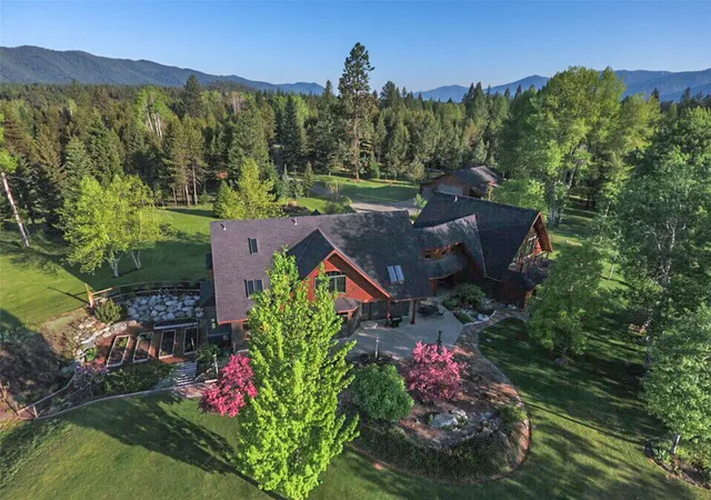 Photo 1 of Single family home for sale at 2 Ridge Ln, Trout Creek, MT 59874 | MLS# 30076613 | Listing updated on 2026-10-19