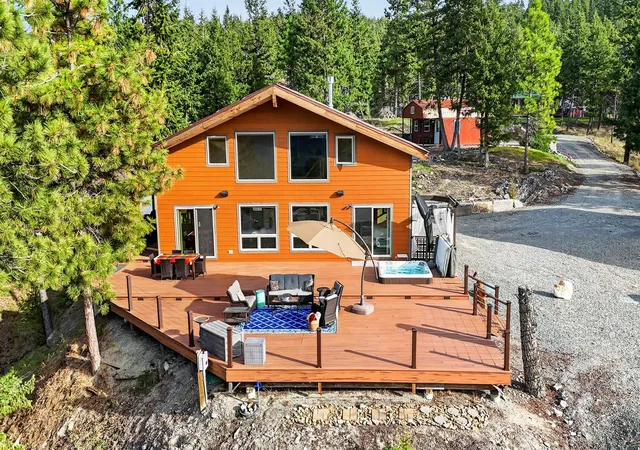 Single family home for sale at 55 Hurricane Ranch Rd, Rexford, MT 59930 | MLS# 30079535 | Listing updated on 2026-10-20