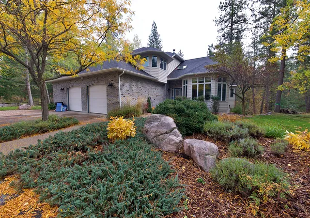 Photo 1 of Single family home for sale at 4820 Duncan Dr, Missoula, MT 59802 | MLS# 30079803 | Listing updated on 2026-10-20
